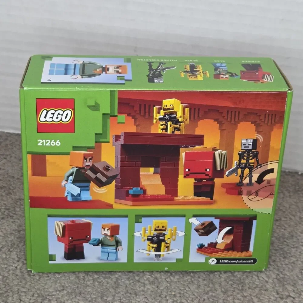 LEGO Minecraft Sealed Set 21266 The Nether Lava Battle